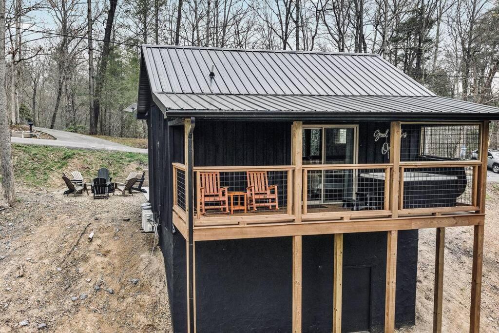 Holiday home Honeymoon Couples Secluded, Hot Tub, Views